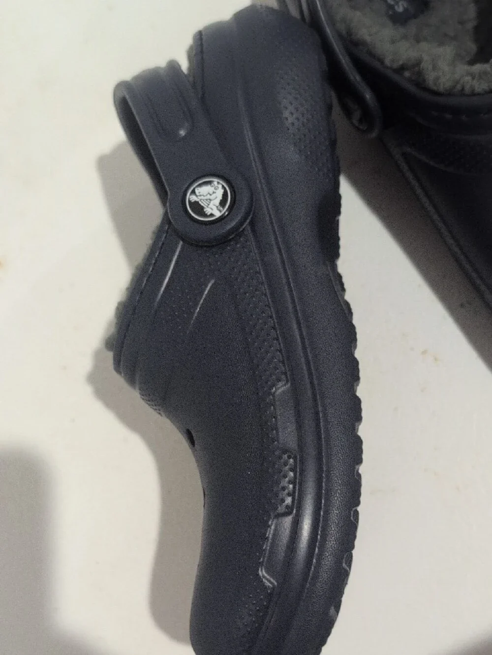 CROCS Kids Fuzz Lined Clogs - Black
